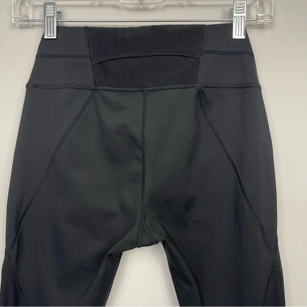 ATHLETA Laser Mesh Sonar Capri Leggings Black Compression Fit 347961 Size XS